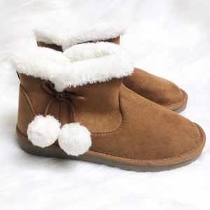 Arizona Snowcap Booties Size 6